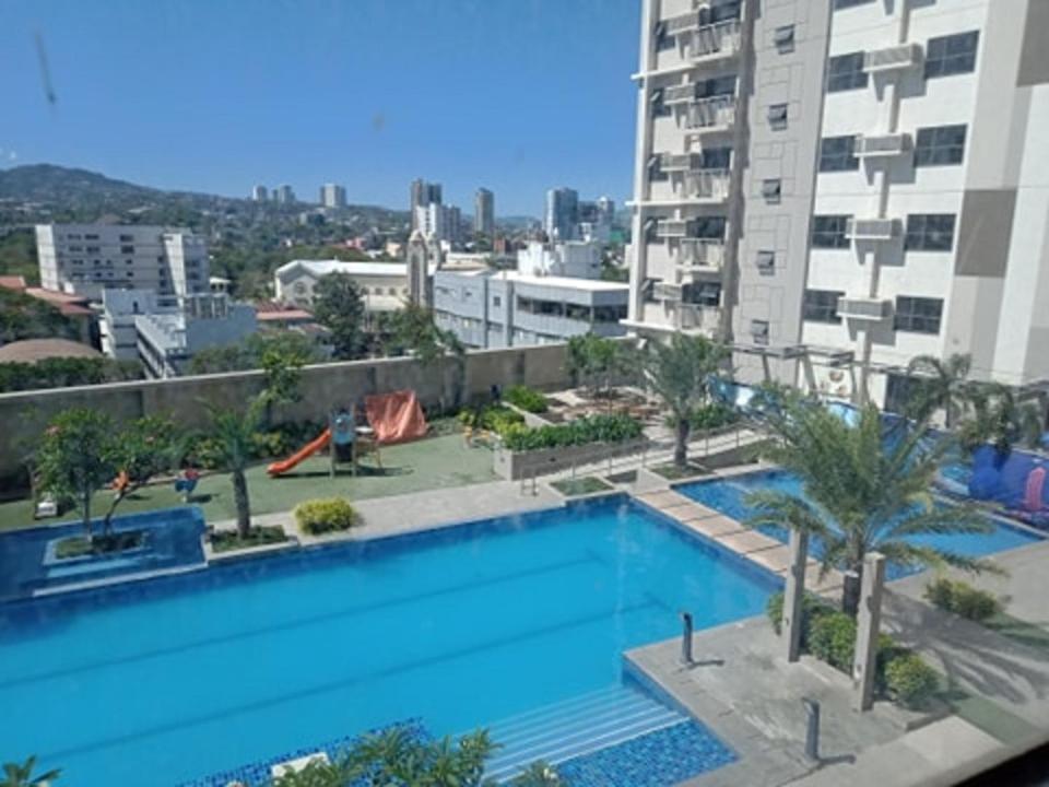Horizon 101 A4 Near Robinson Mall Free Pool Wifi Cebu Ngoại thất bức ảnh